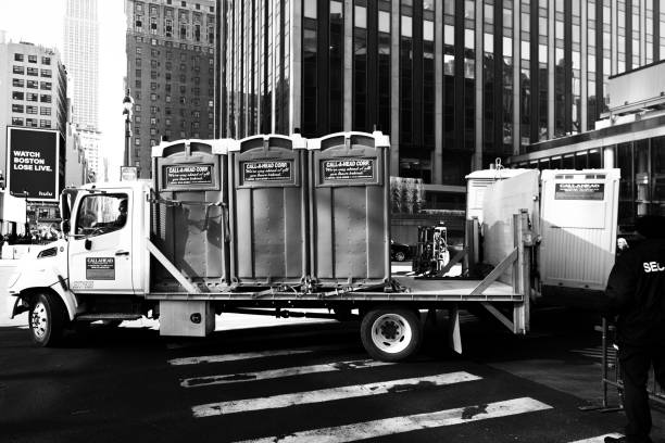 Best Portable toilet rental cost  in Bedford, TX